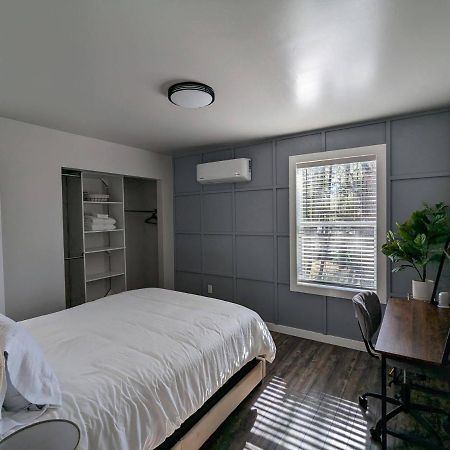 Hillside Hangout 3Bd/2Ba, Elevated Deck Sunsets 派托普湖畔 外观 照片