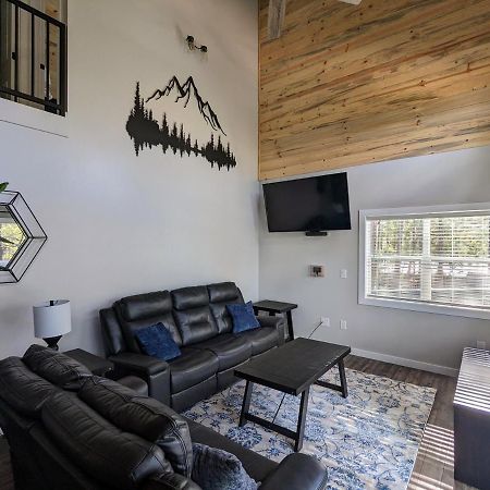 Hillside Hangout 3Bd/2Ba, Elevated Deck Sunsets 派托普湖畔 外观 照片