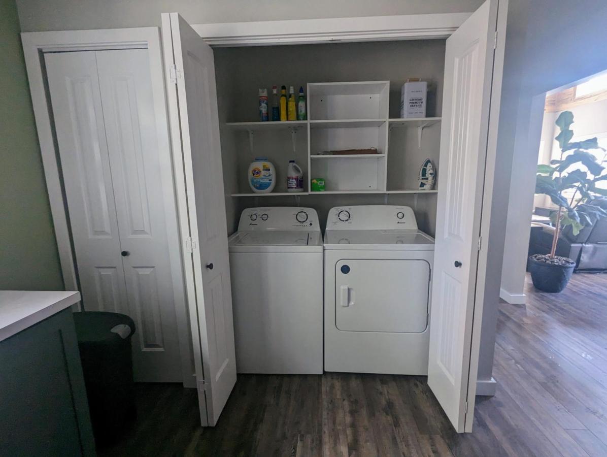 Hillside Hangout 3Bd/2Ba, Elevated Deck Sunsets 派托普湖畔 外观 照片