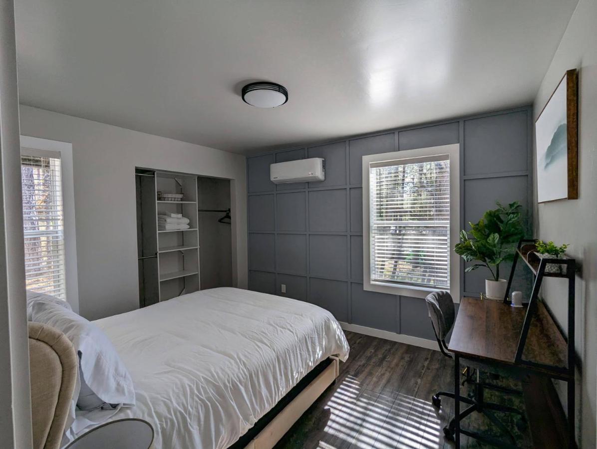 Hillside Hangout 3Bd/2Ba, Elevated Deck Sunsets 派托普湖畔 外观 照片
